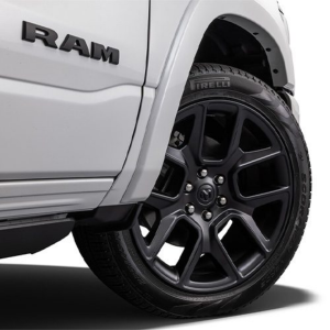RAM 1500 Laramie Night Edition 0km