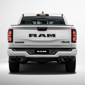 RAM 1500 Laramie Night Edition 0km