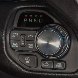 RAM 1500 Laramie Night Edition 0km