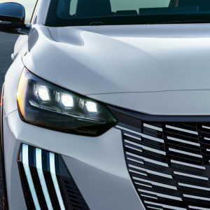 Peugeot 208 GT T200 0km